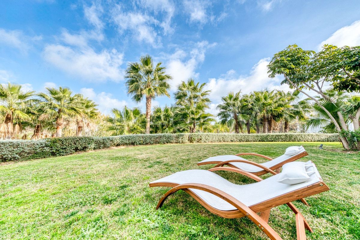 Erdgeschosswohnung for sale in Estepona