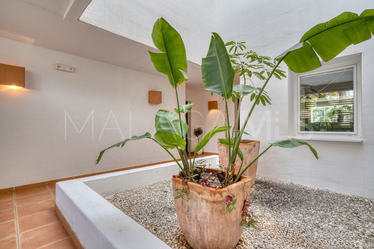 Erdgeschosswohnung for sale in Estepona