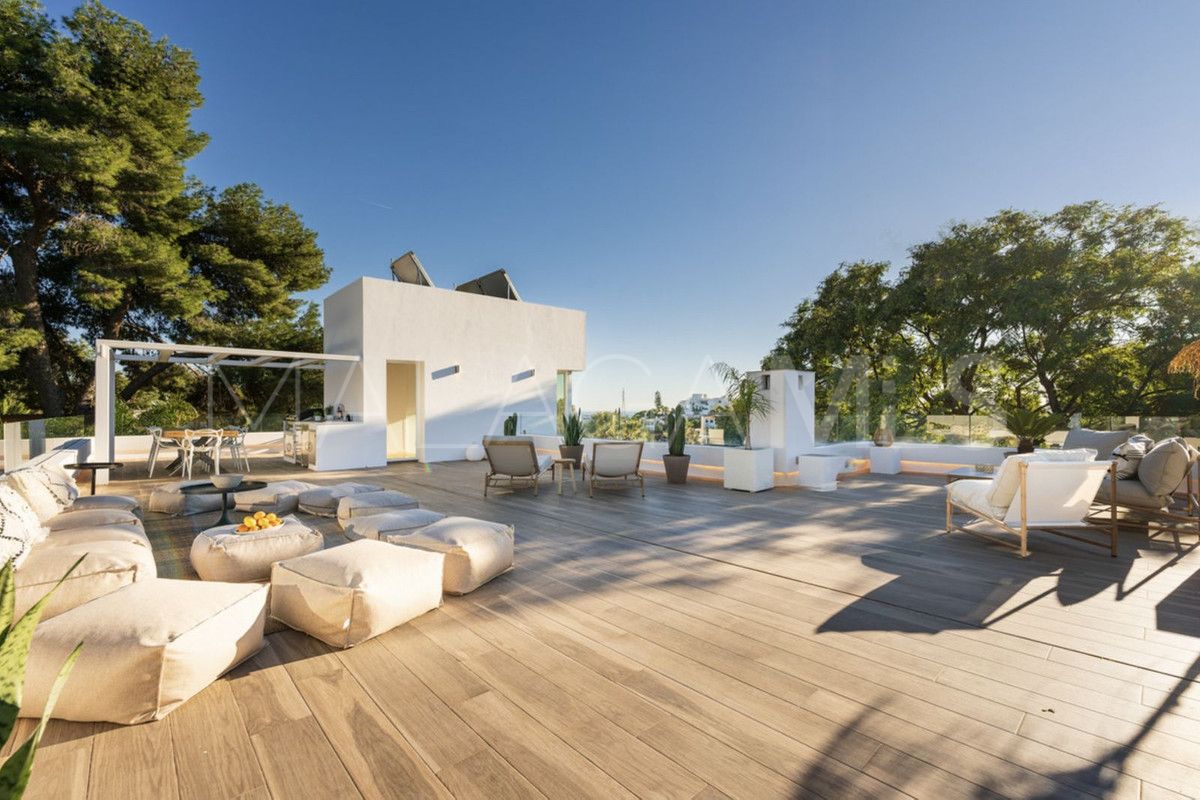 Villa for sale in Marbella City