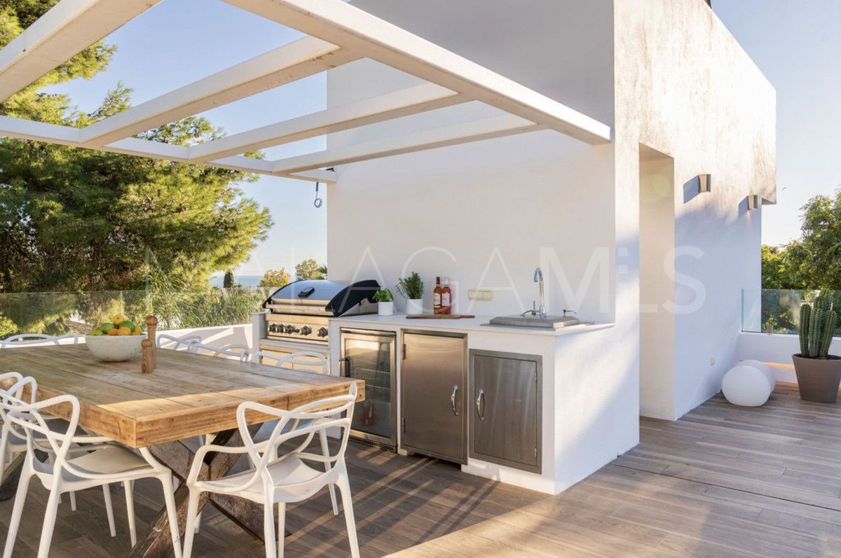 Villa for sale in Marbella City