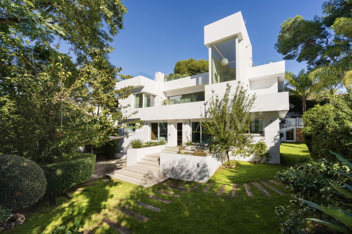 Villa for sale in Marbella City