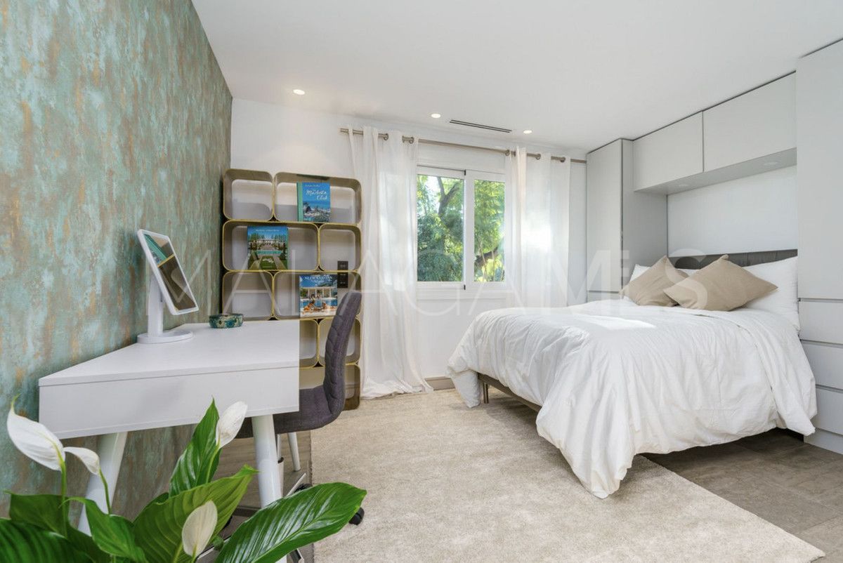 Villa for sale in Marbella City