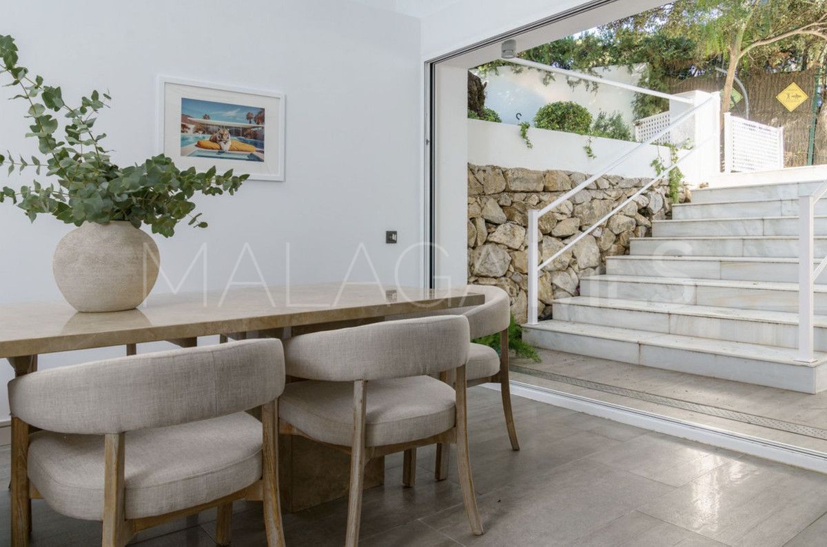 Villa for sale in Marbella City