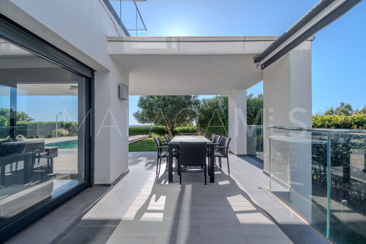 Villa for sale in La Duquesa