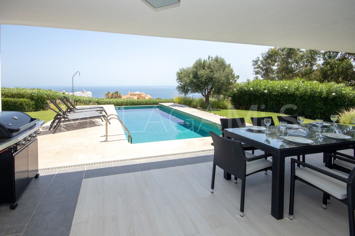 Villa for sale in La Duquesa