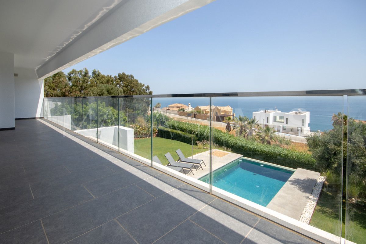 Villa for sale in La Duquesa