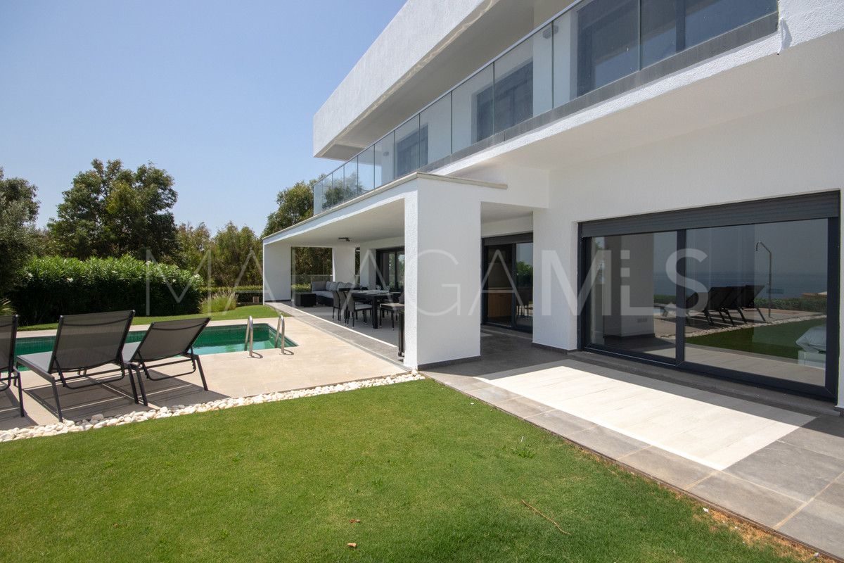 Villa for sale in La Duquesa