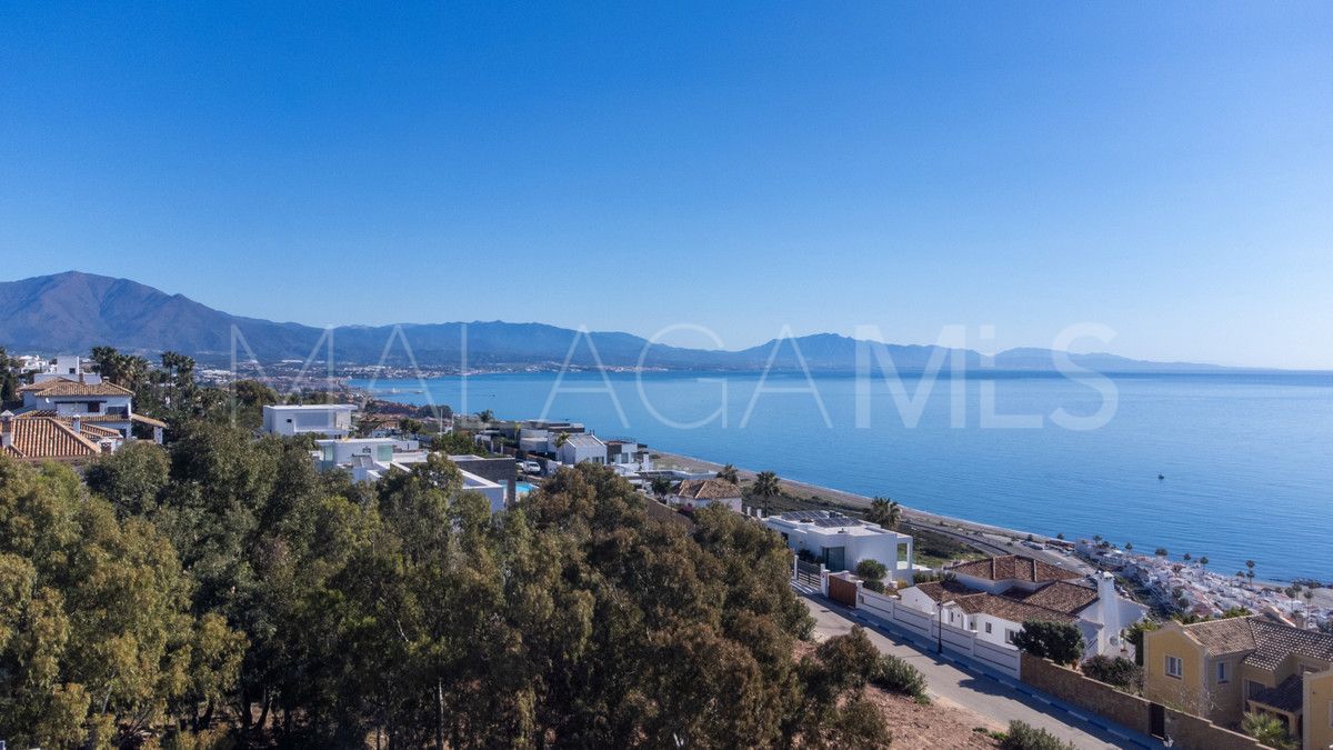 Villa for sale in La Duquesa