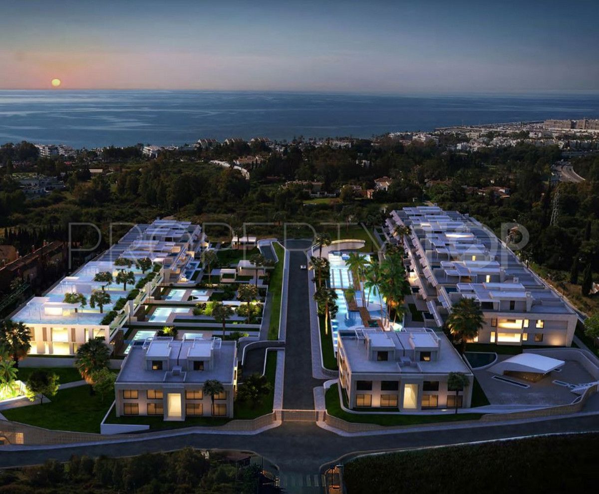 Se vende apartamento planta baja de 4 dormitorios en Marbella Golden Mile