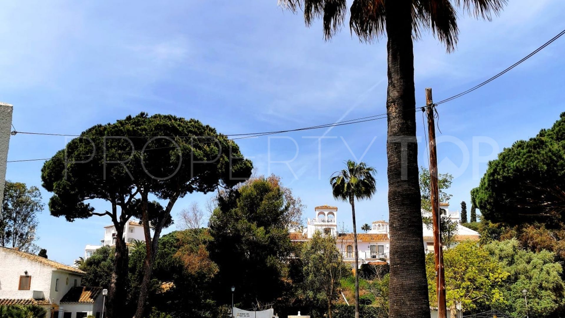 House for sale in Elviria with 4 bedrooms