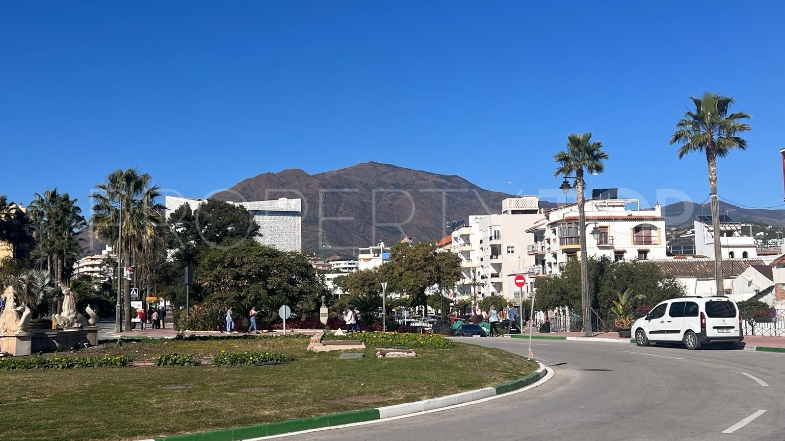 Edificio singular en venta en Estepona