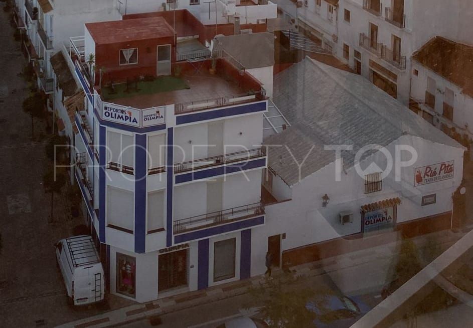 Edificio singular en venta en Estepona