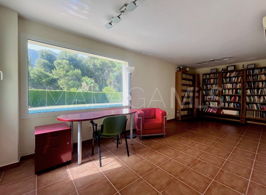 Se vende casa with 6 bedrooms in San Miguel