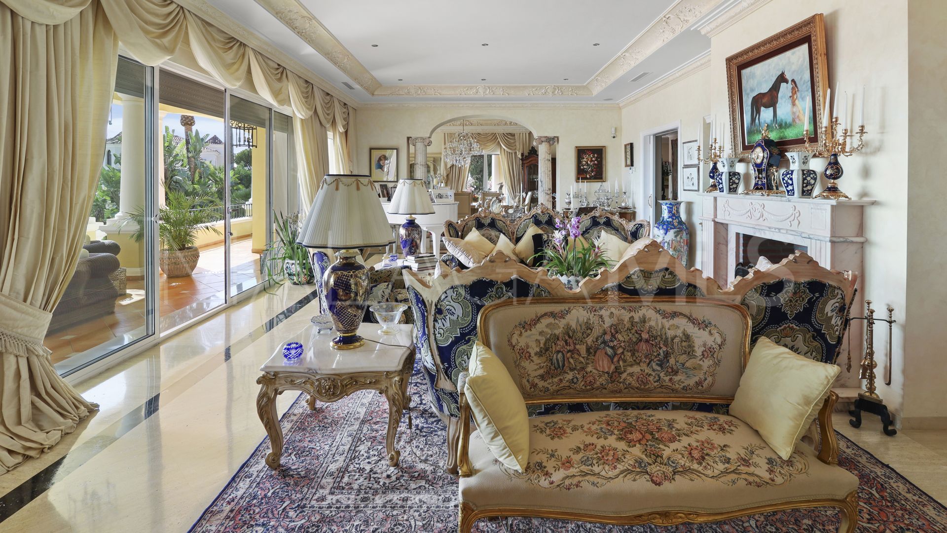 Palast for sale in Paraiso Alto