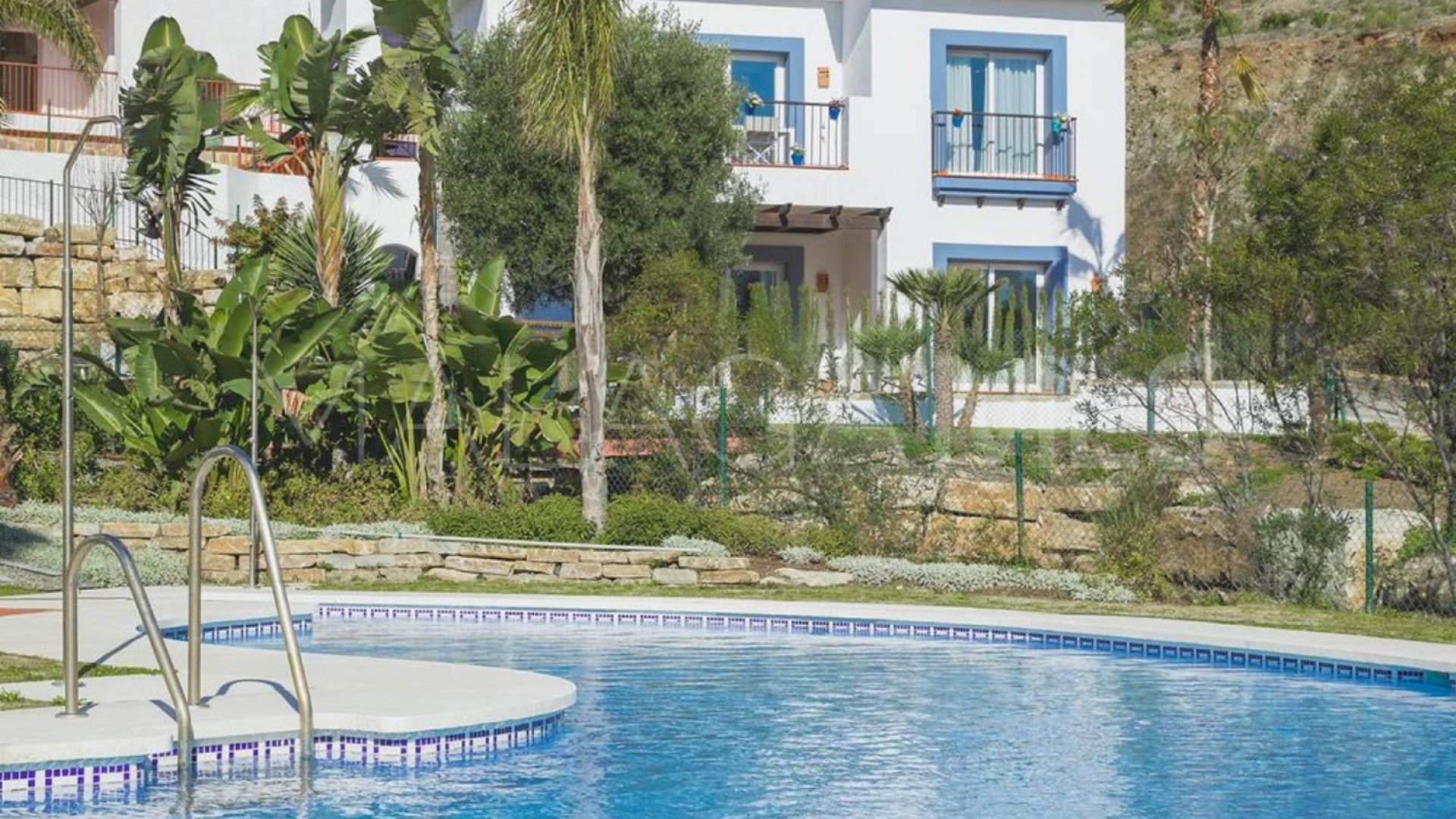 Flat for sale in El Paraiso