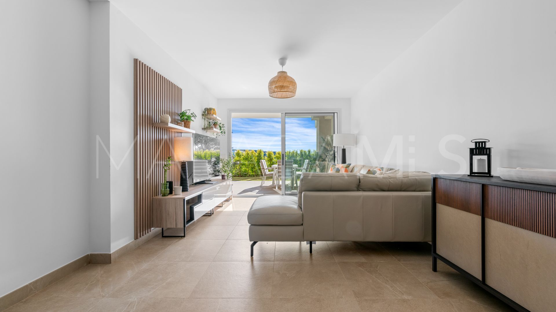 Erdgeschosswohnung for sale in Estepona Golf
