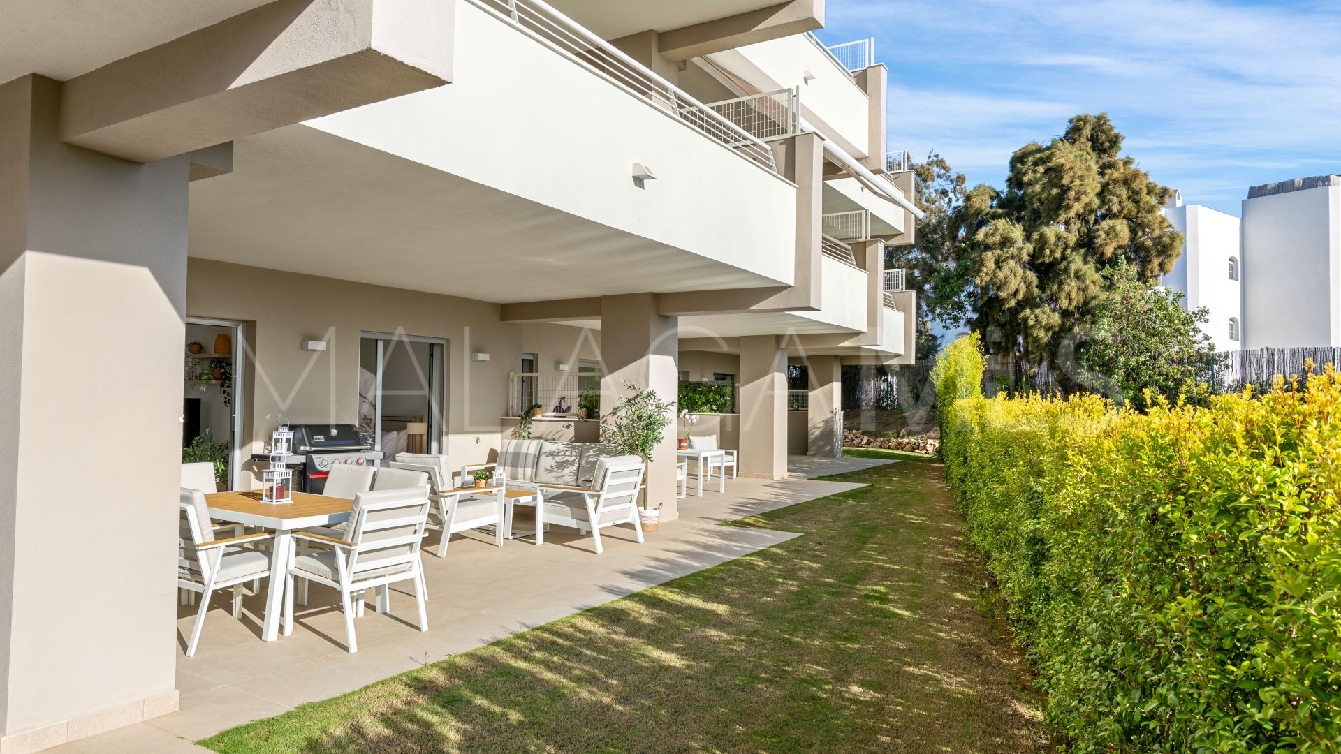 Erdgeschosswohnung for sale in Estepona Golf