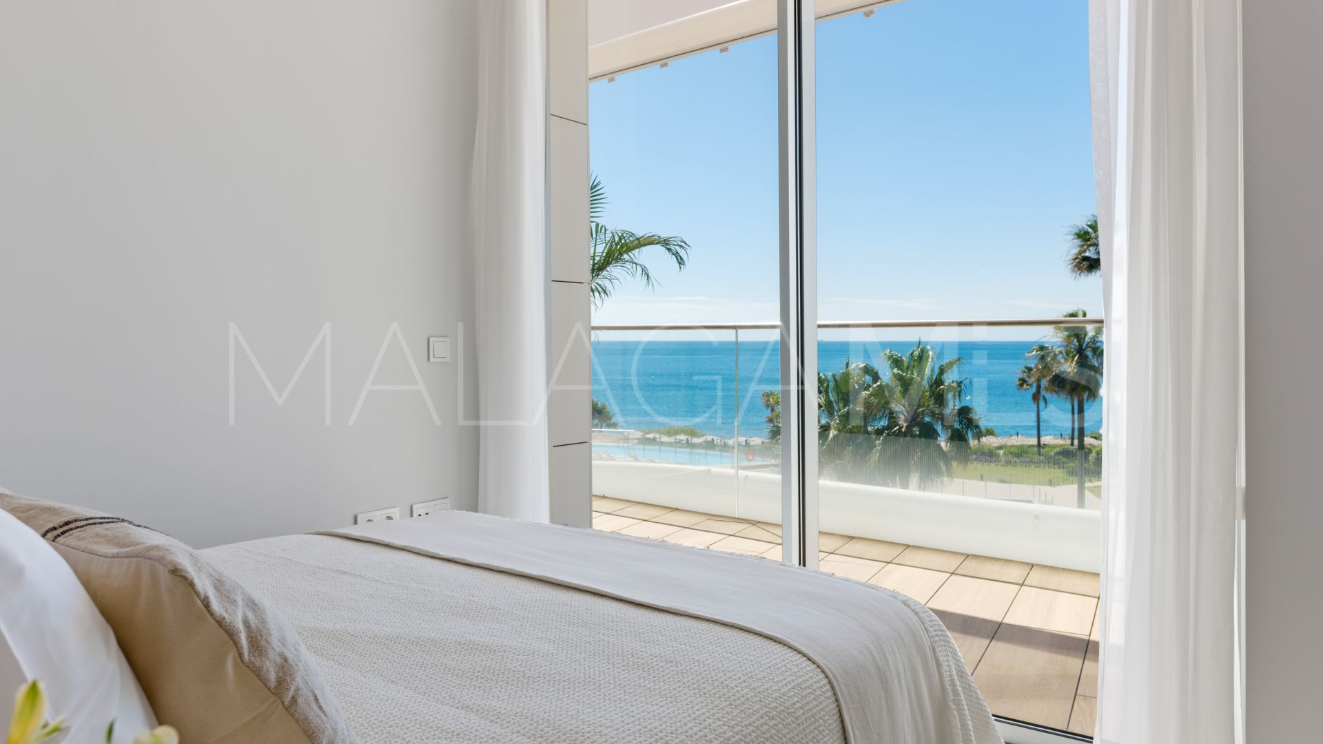 Takvåning for sale in The Edge