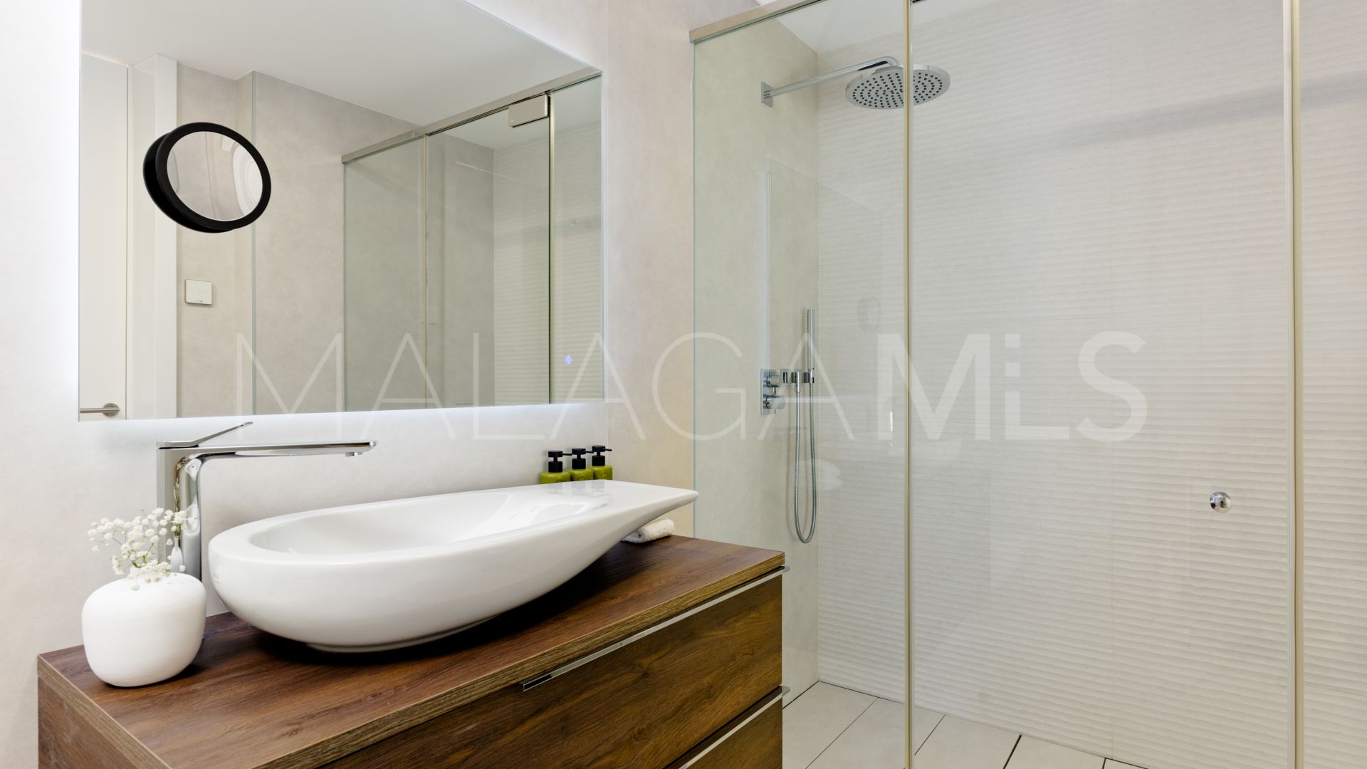 Takvåning for sale in The Edge