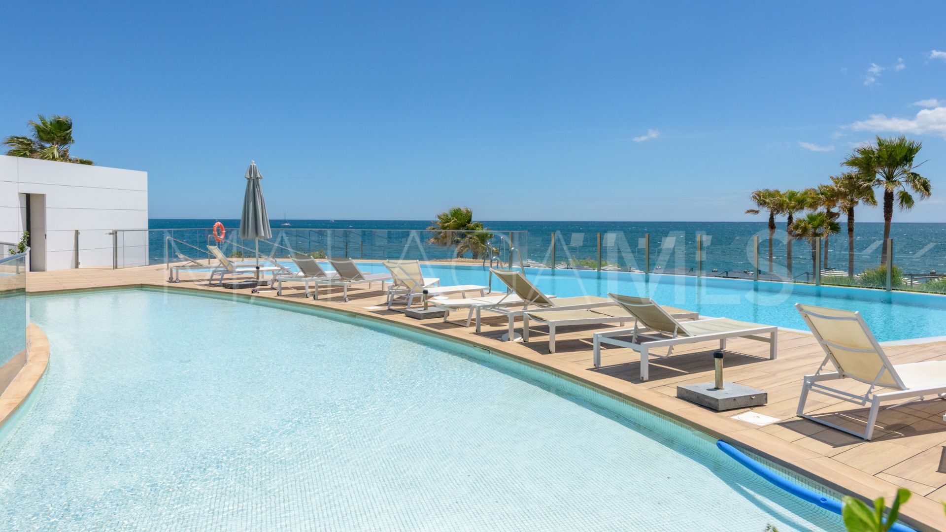 Takvåning for sale in The Edge