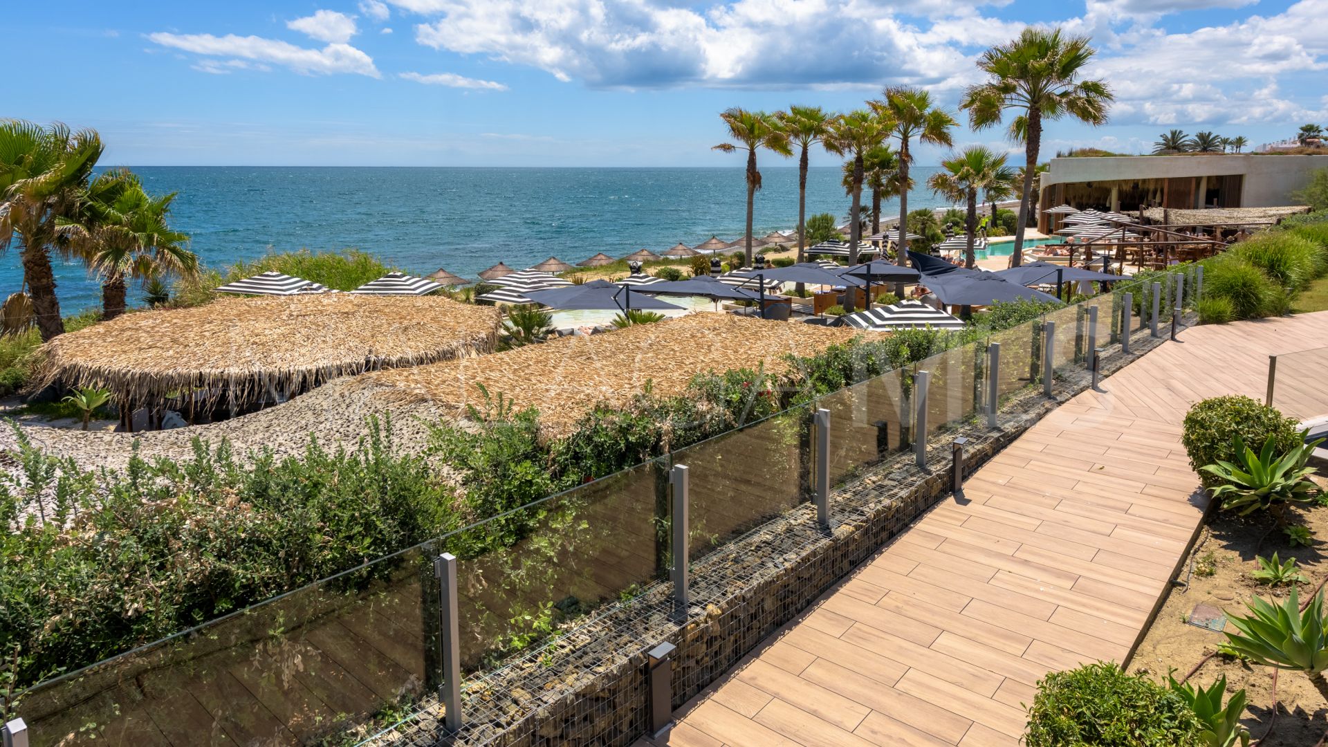 Takvåning for sale in The Edge