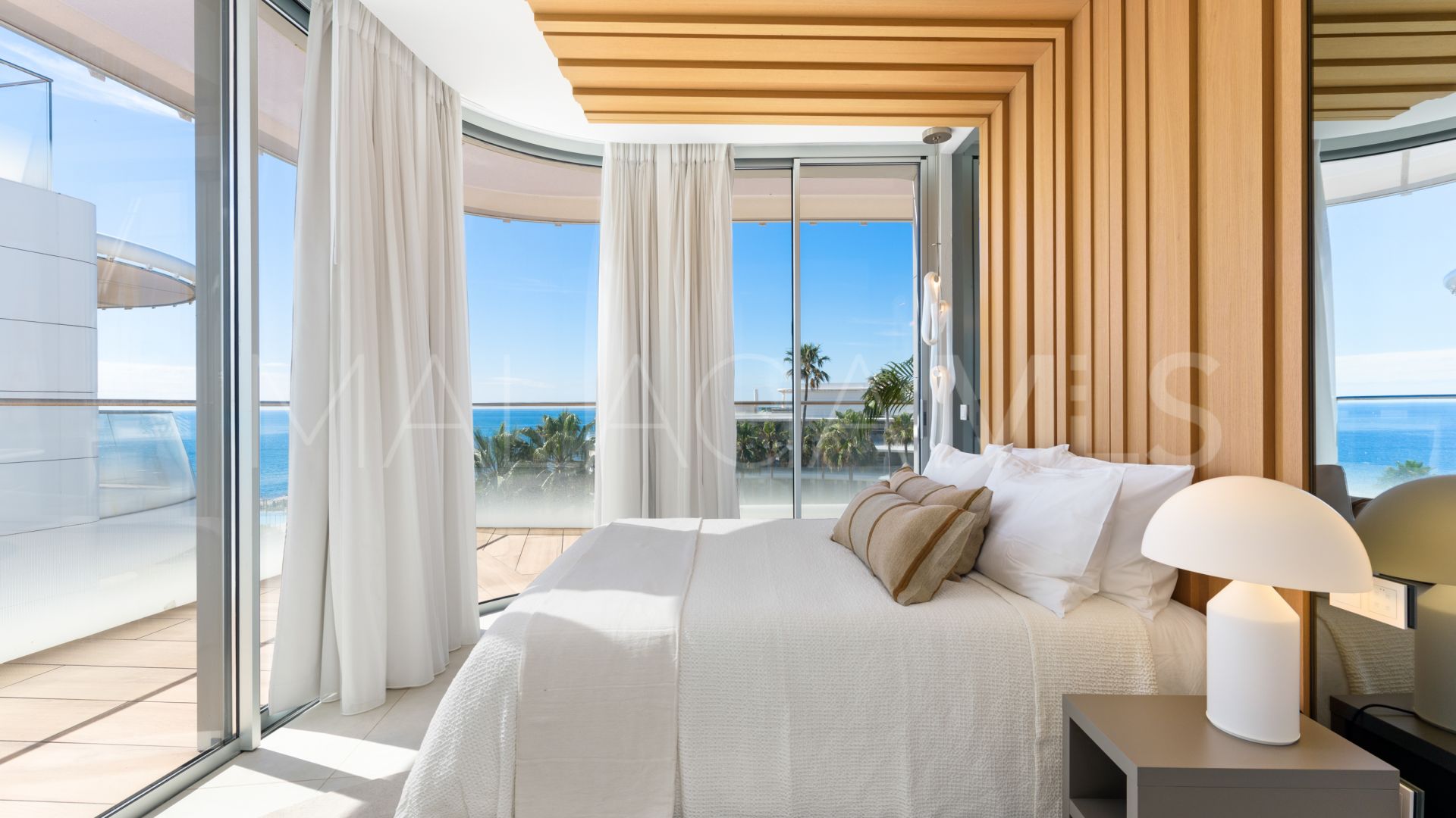 Takvåning for sale in The Edge