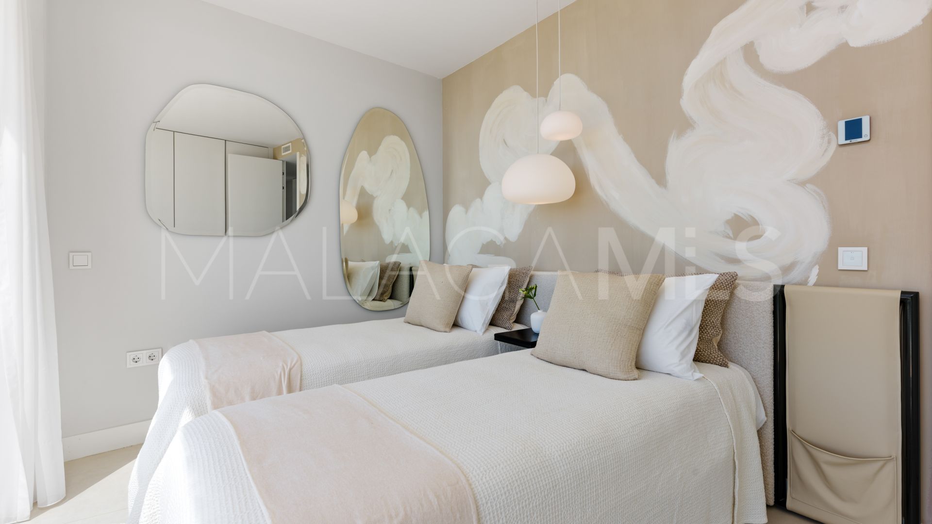 Takvåning for sale in The Edge