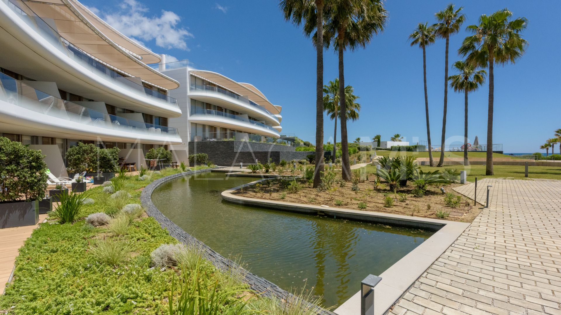 Takvåning for sale in The Edge