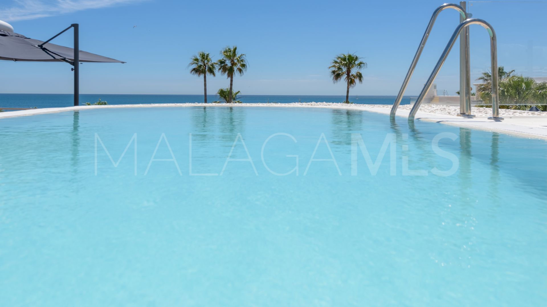 Takvåning for sale in The Edge