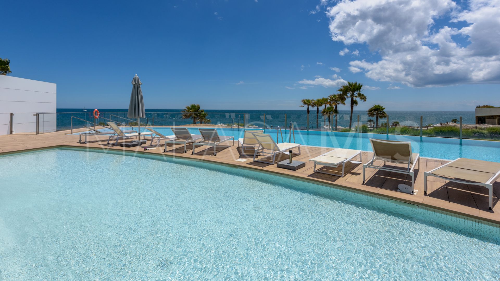 Takvåning for sale in The Edge