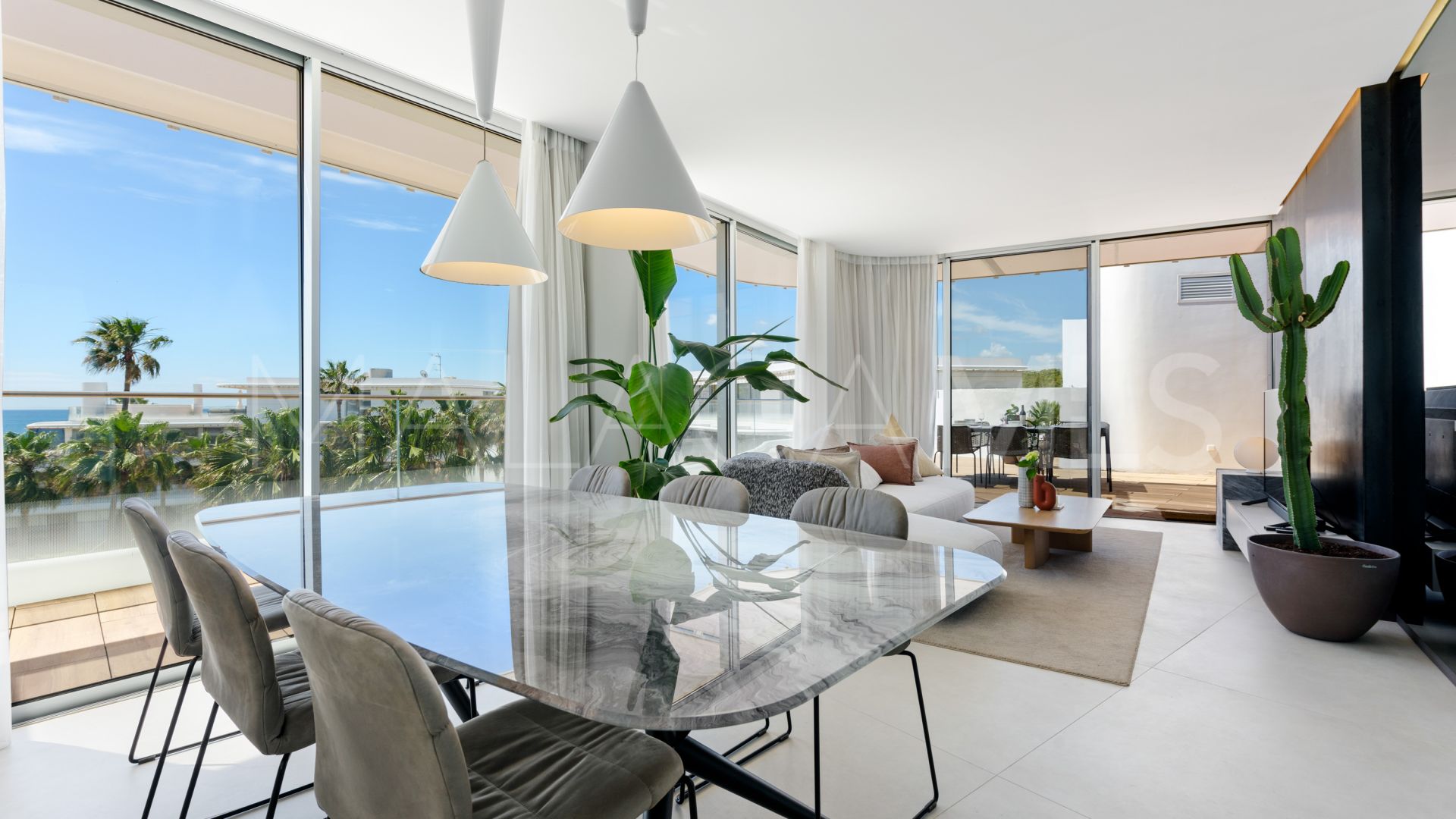 Takvåning for sale in The Edge