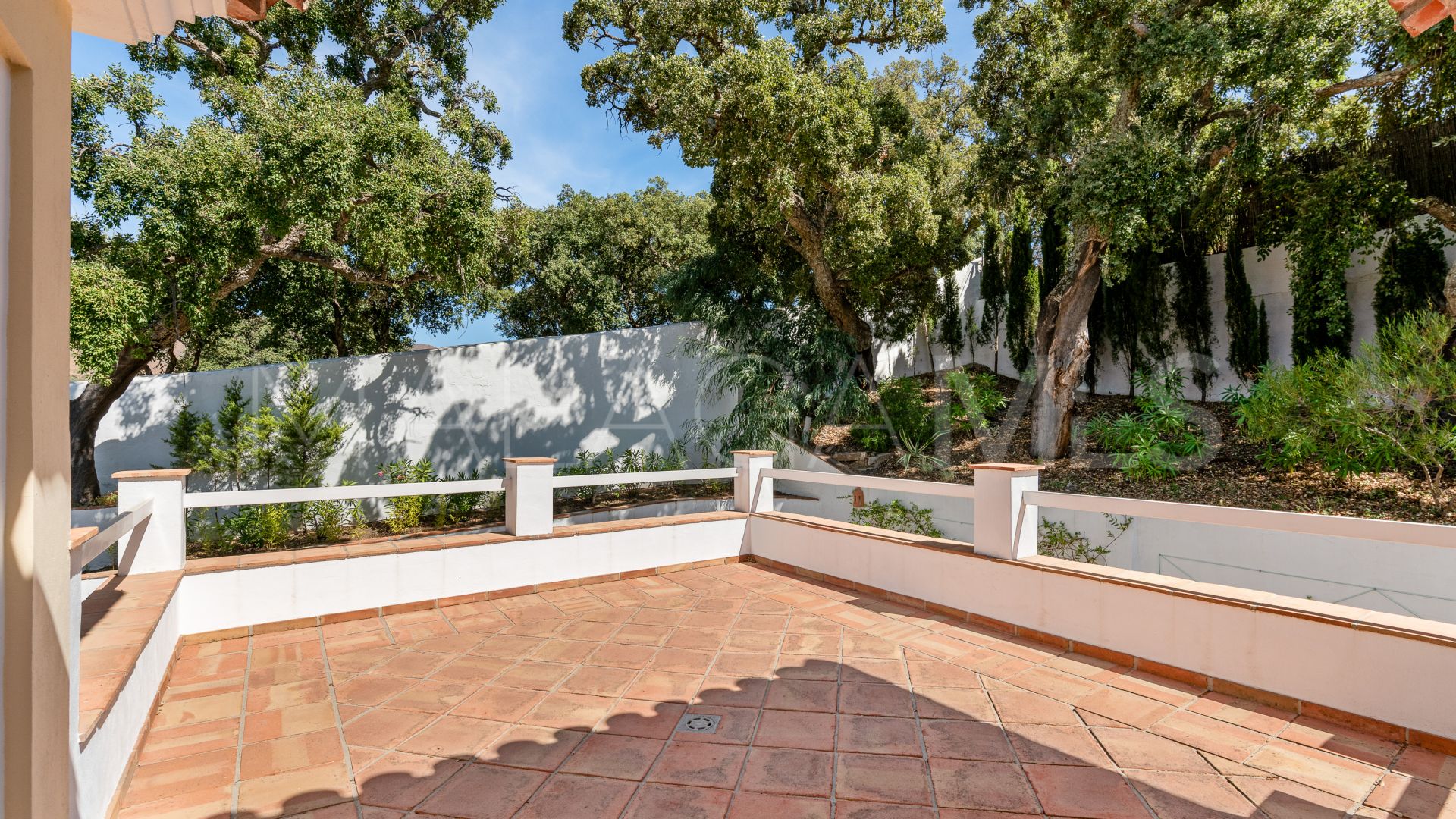 Buy villa in Casares Montaña with 4 bedrooms