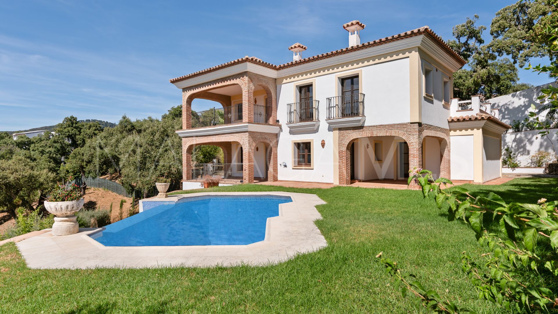 Buy villa in Casares Montaña with 4 bedrooms