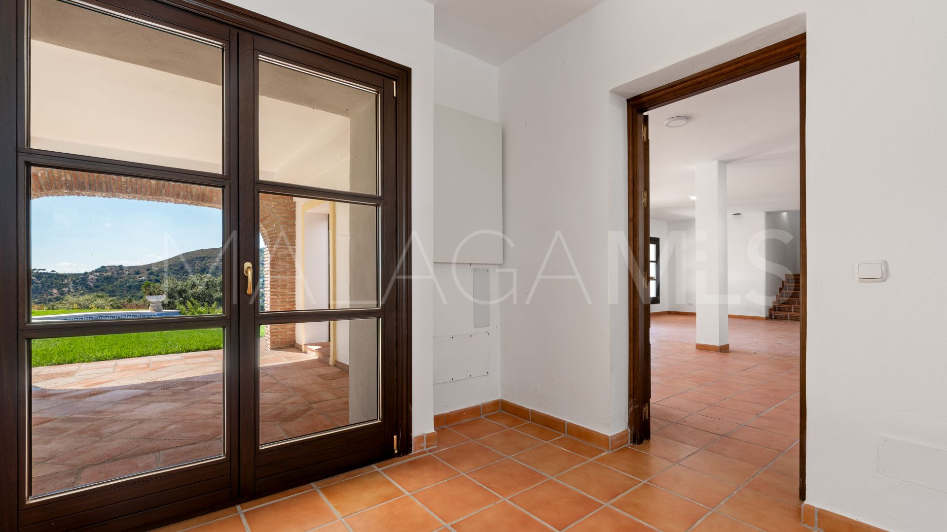 Buy villa in Casares Montaña with 4 bedrooms