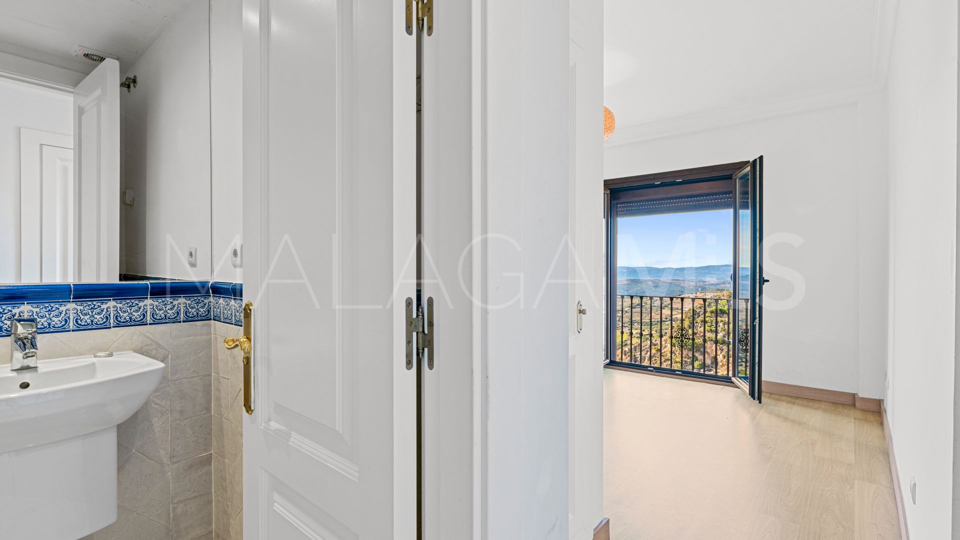 Radhus for sale in Casares Pueblo