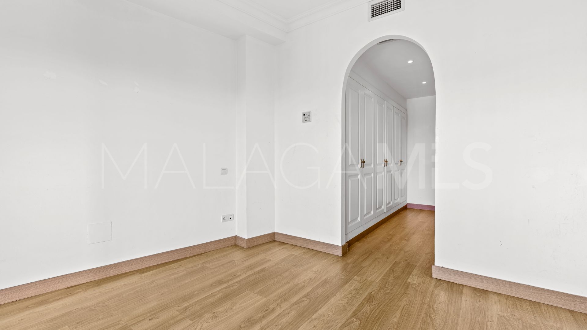 Radhus for sale in Casares Pueblo