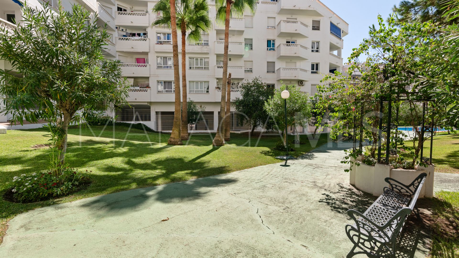 Markplanslägenhet for sale in La Campana