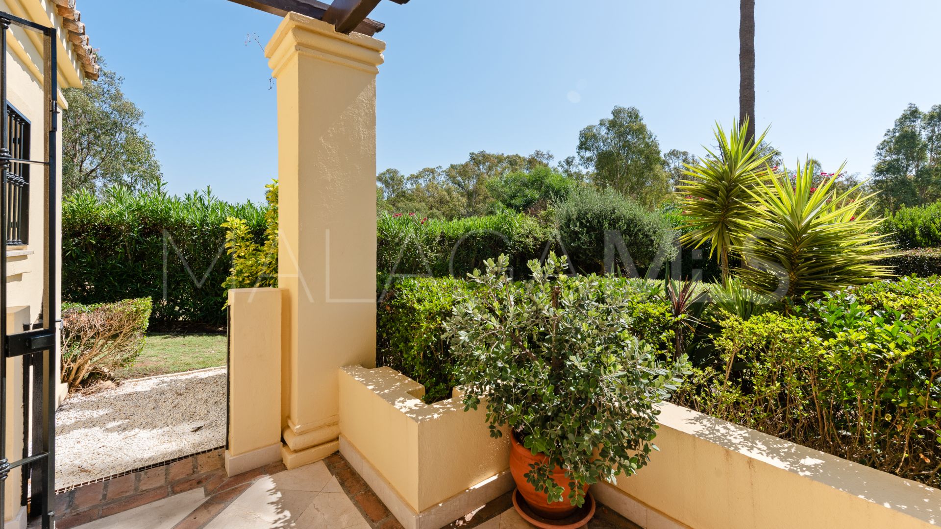 Appartement rez de chaussée for sale in Majestic