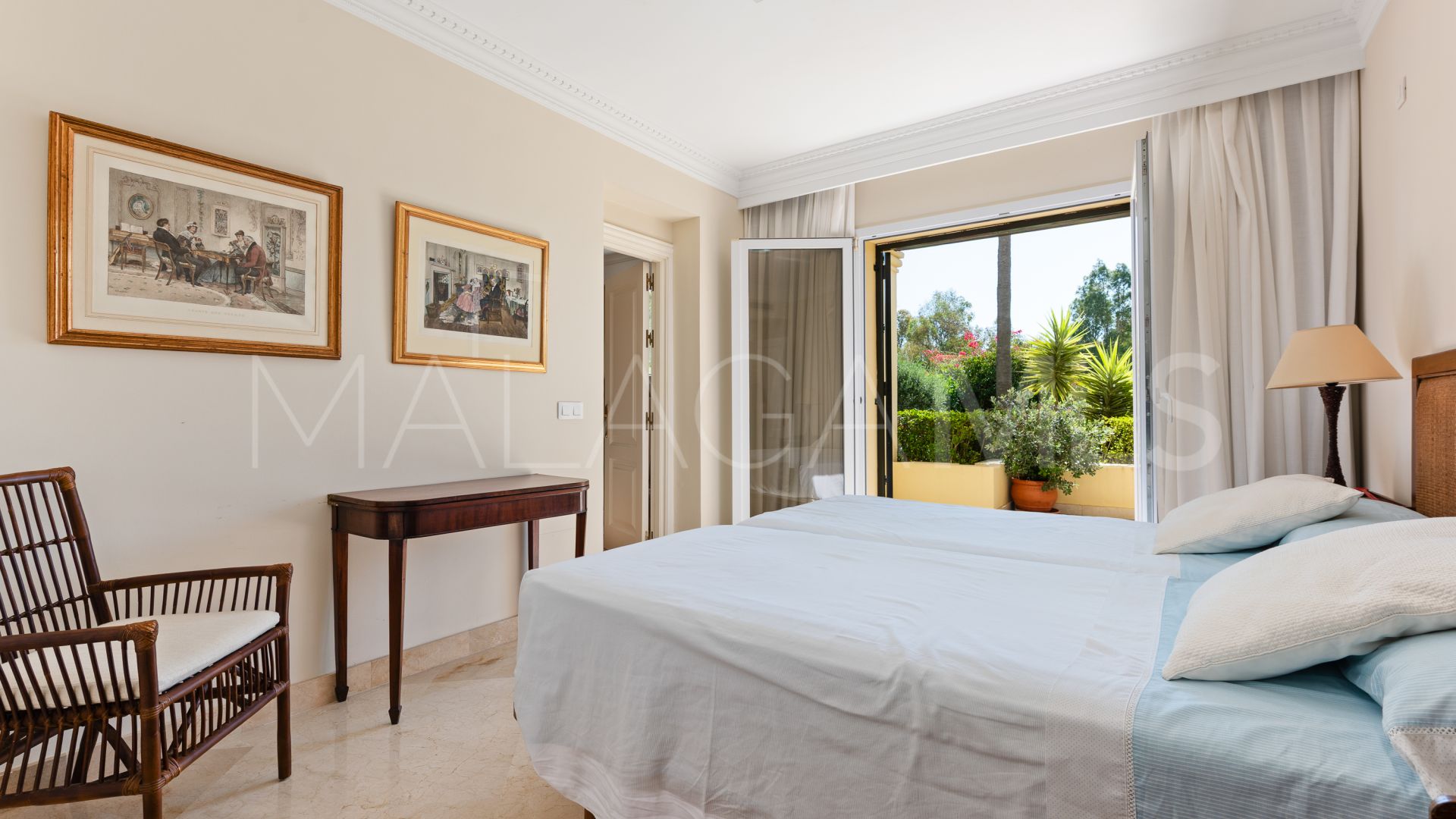 Appartement rez de chaussée for sale in Majestic