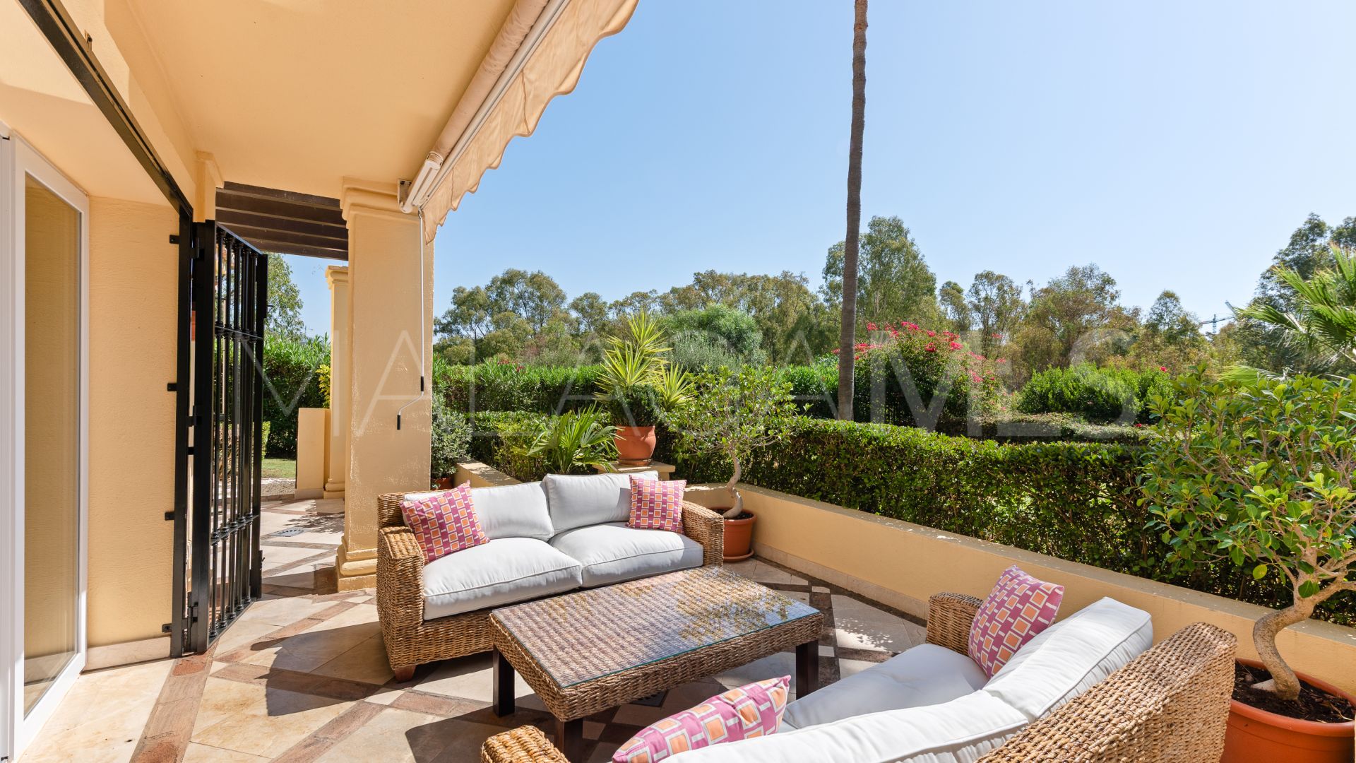 Appartement rez de chaussée for sale in Majestic