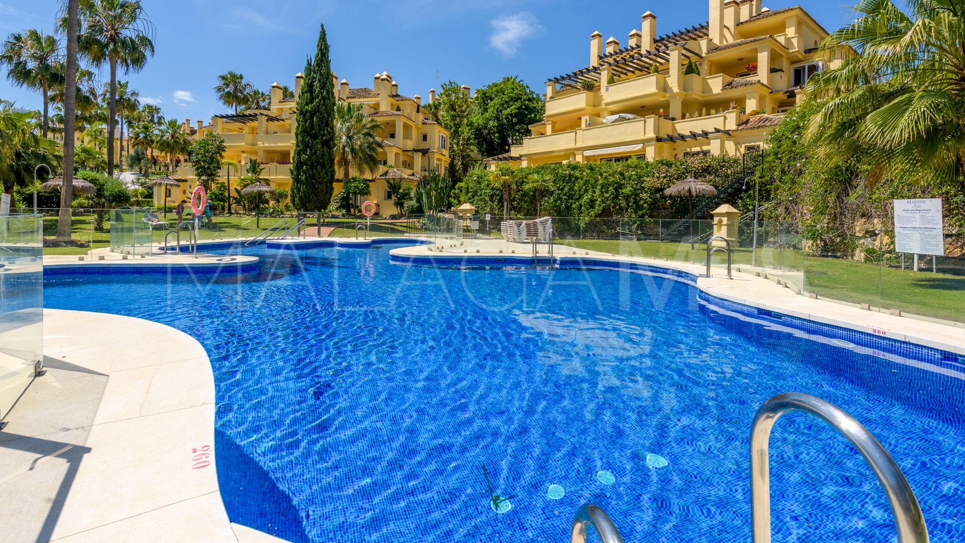 Appartement rez de chaussée for sale in Majestic