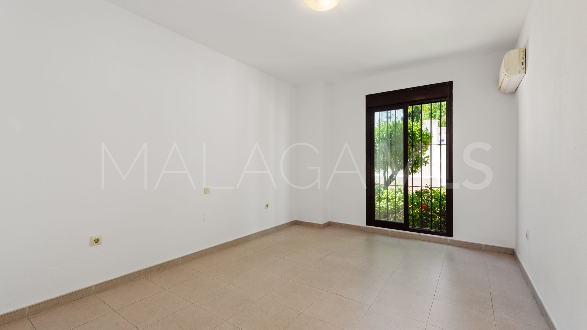 Erdgeschosswohnung for sale in La Maestranza