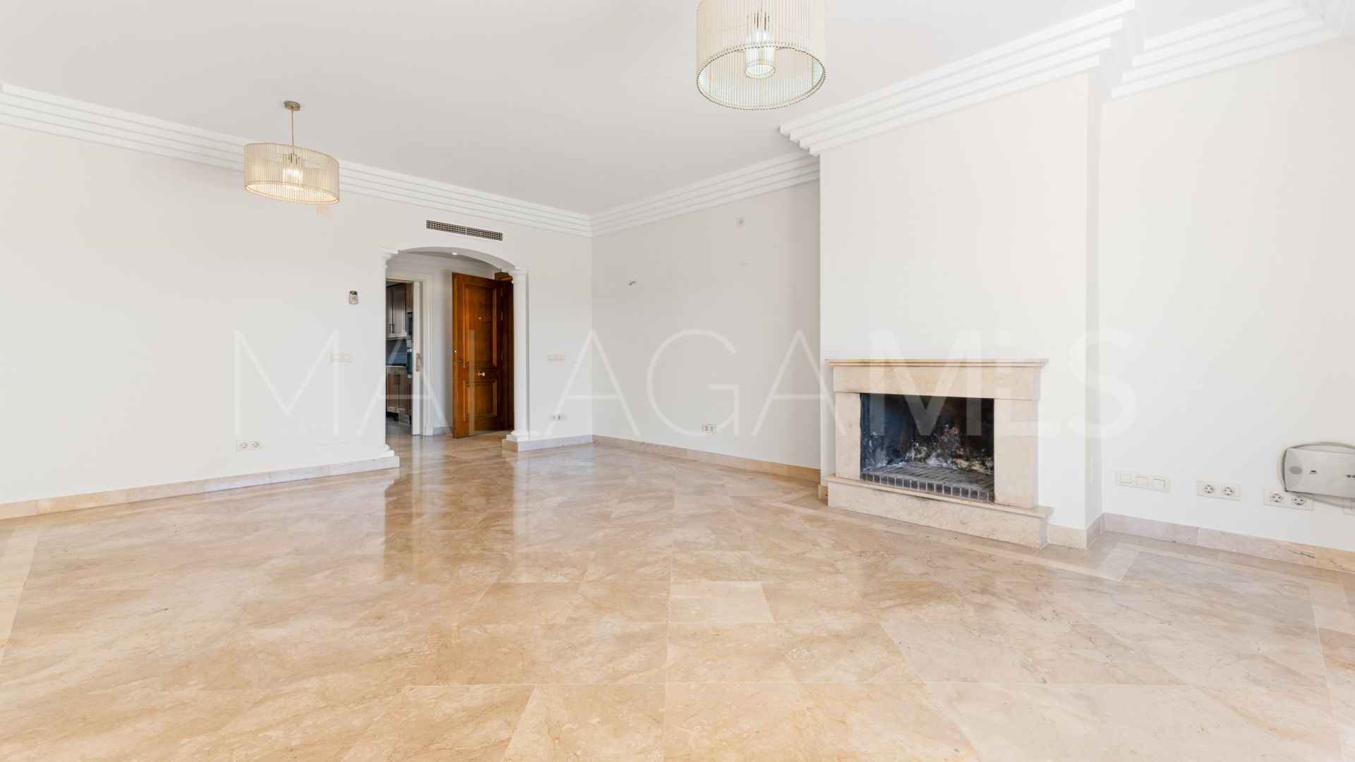 Apartment for sale in Majestic with 3 bedrooms