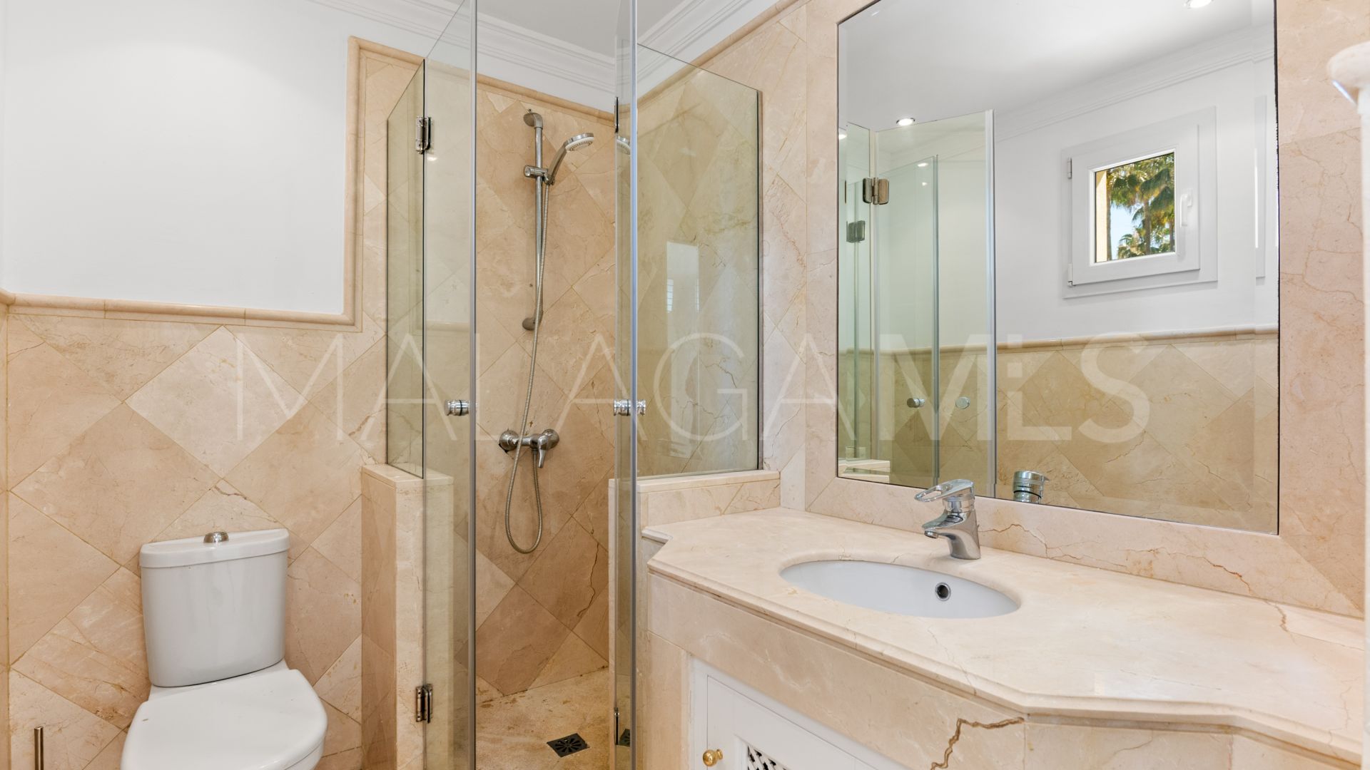 Apartment for sale in Majestic with 3 bedrooms