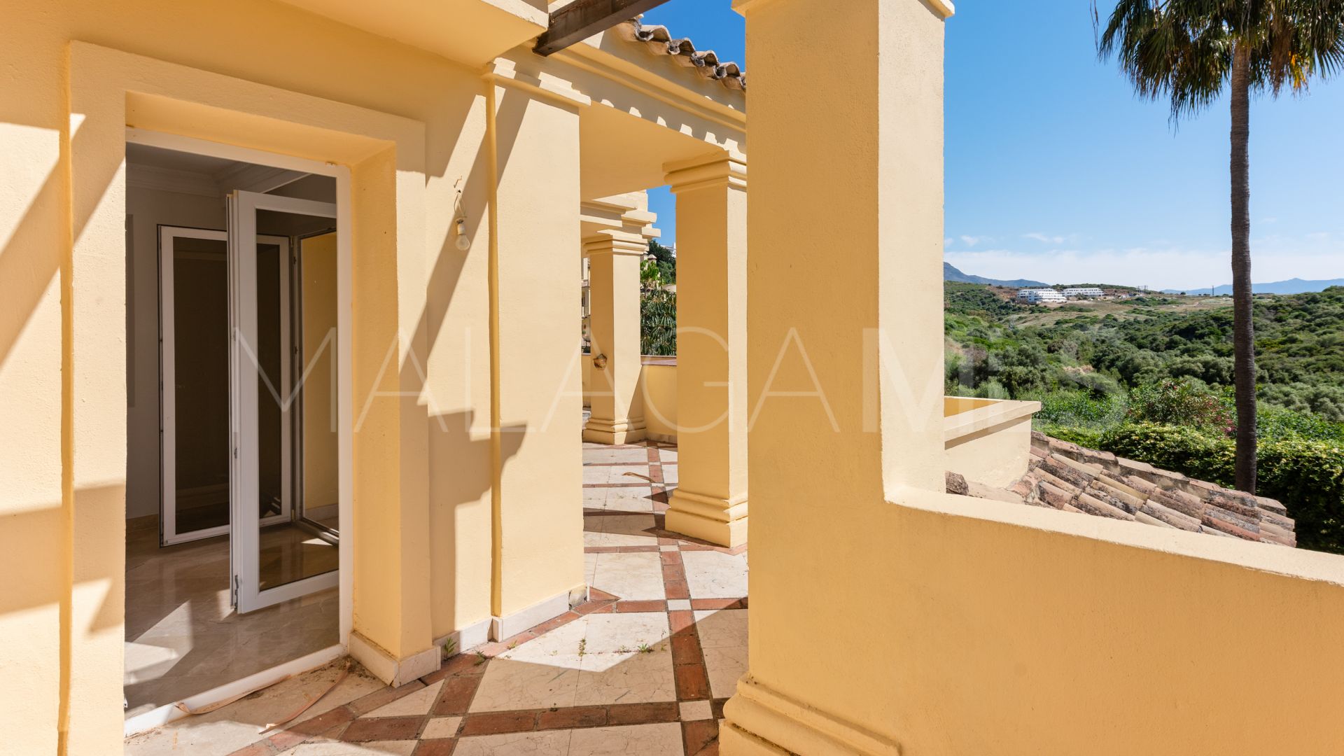 Apartment for sale in Majestic with 3 bedrooms