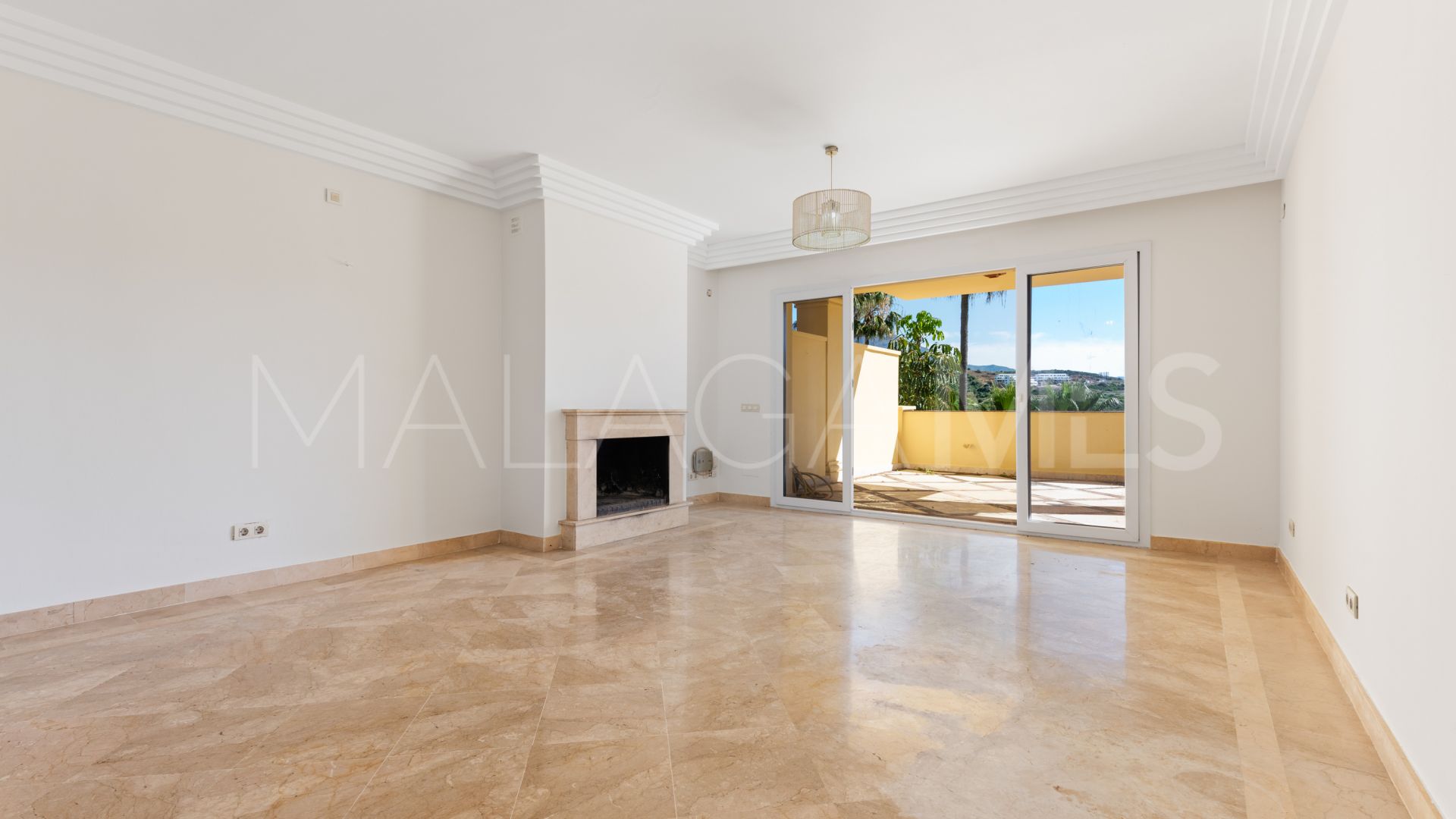 Apartment for sale in Majestic with 3 bedrooms