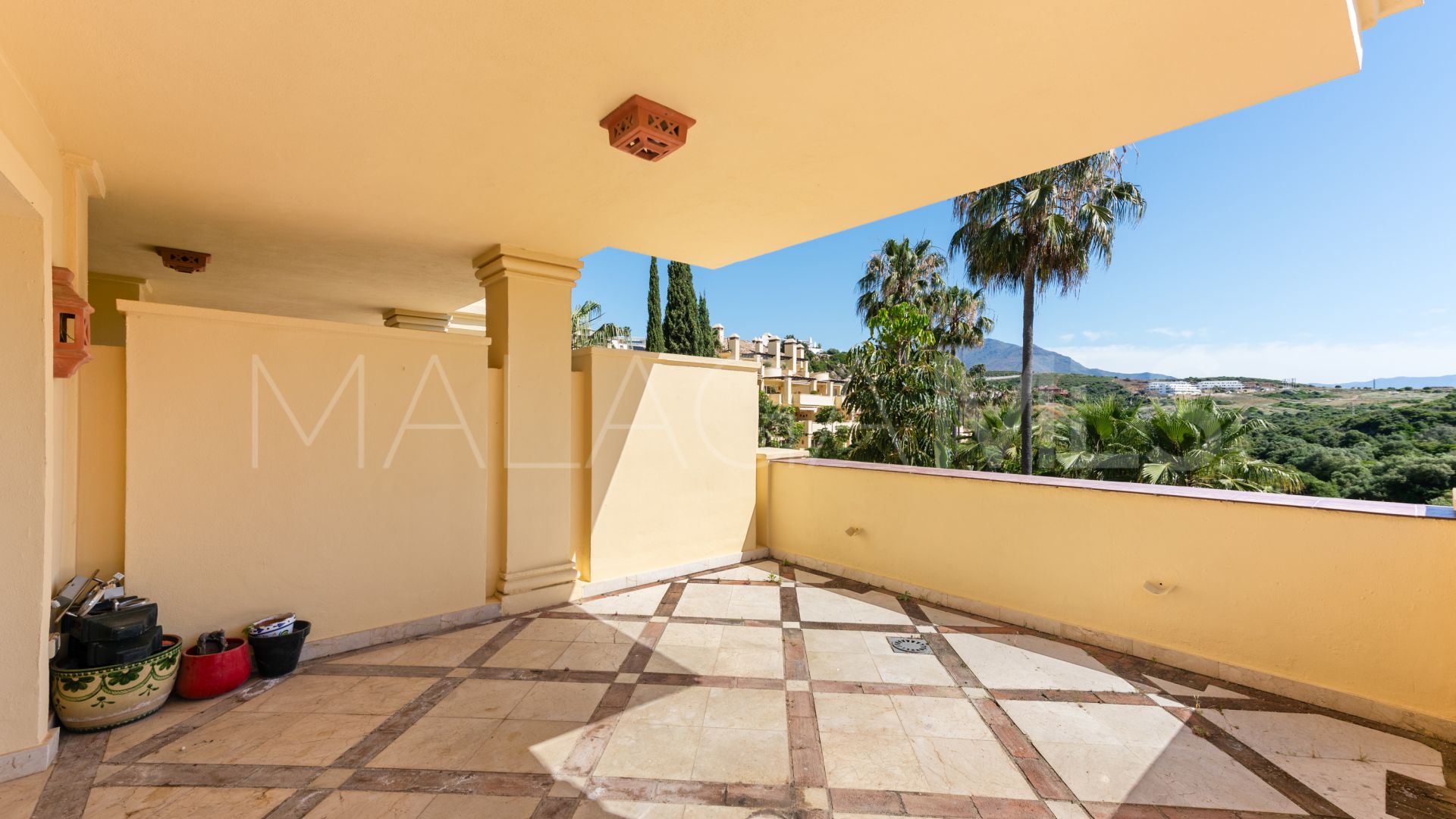 Apartment for sale in Majestic with 3 bedrooms