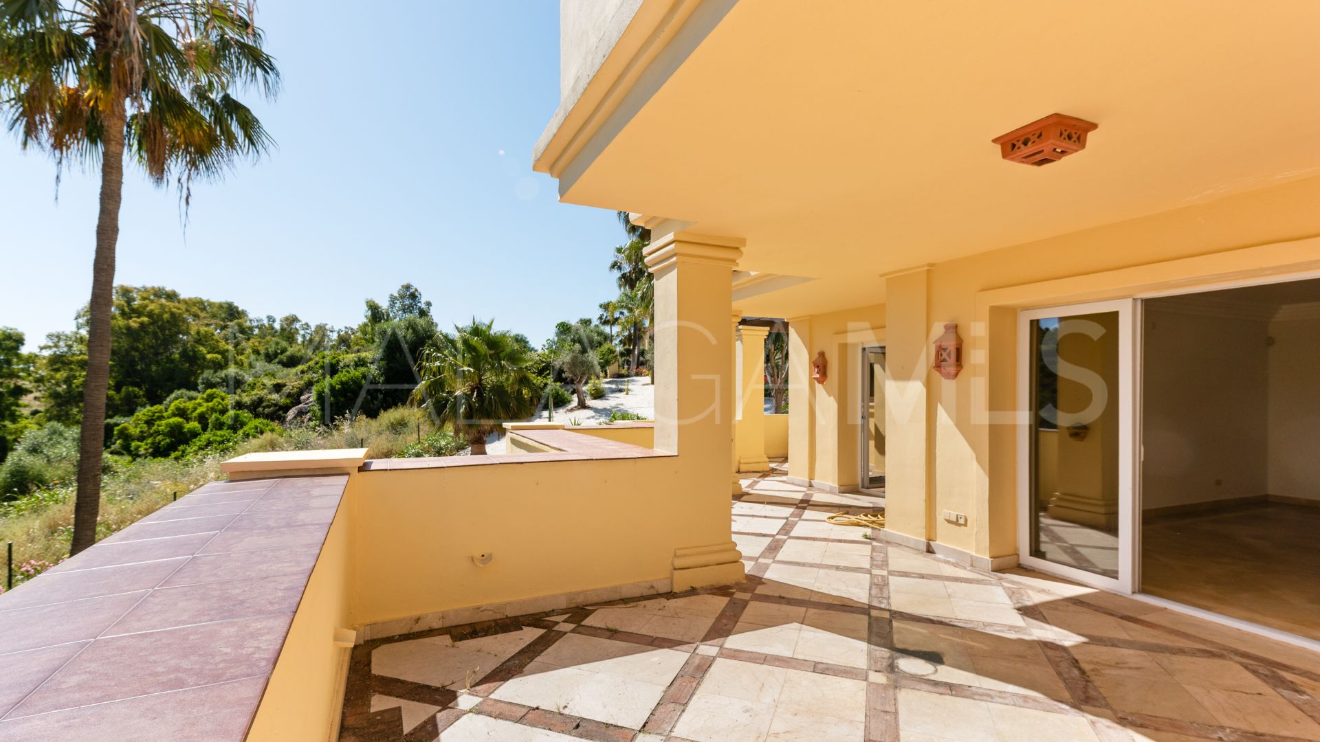 Apartment for sale in Majestic with 3 bedrooms