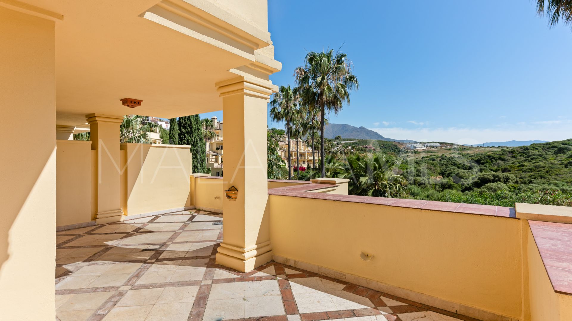 Apartment for sale in Majestic with 3 bedrooms