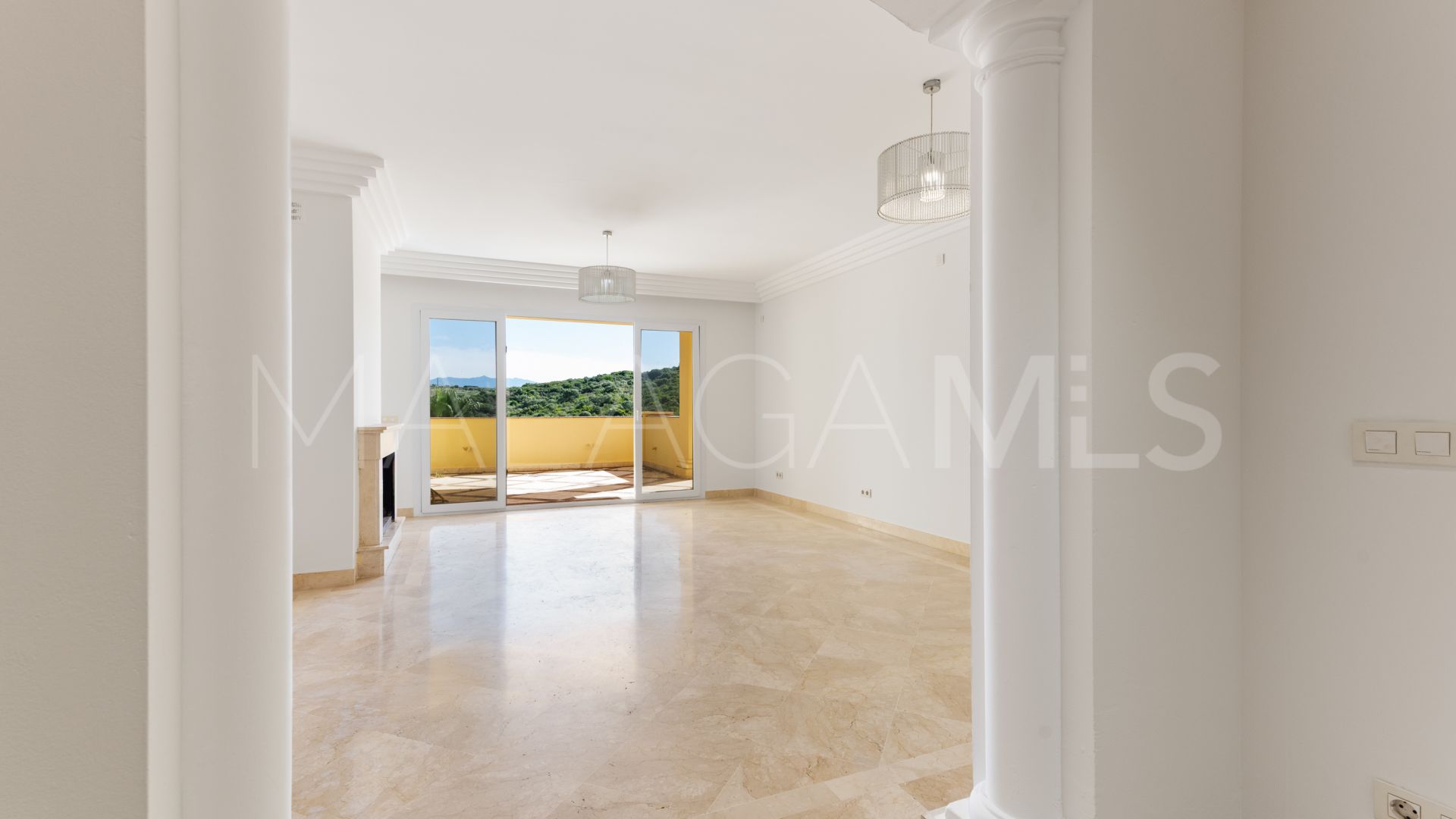 Apartment for sale in Majestic with 3 bedrooms